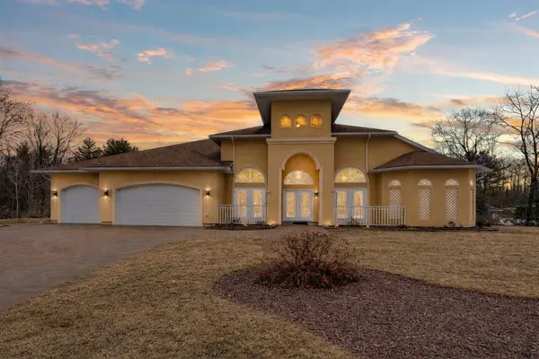 740 Walford RD, Laurentian Valley, ON K8A 6W5