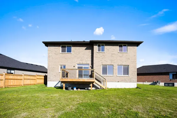 15 Mavety CT, Belleville, ON K8N 0R6