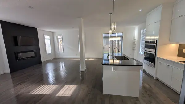 3319 Regiment RD, London South, ON N6P 0G5