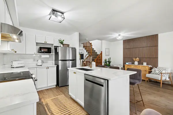 218 Rolling Meadow CRES, Orleans - Convent Glen And Area, ON K1W 0B1