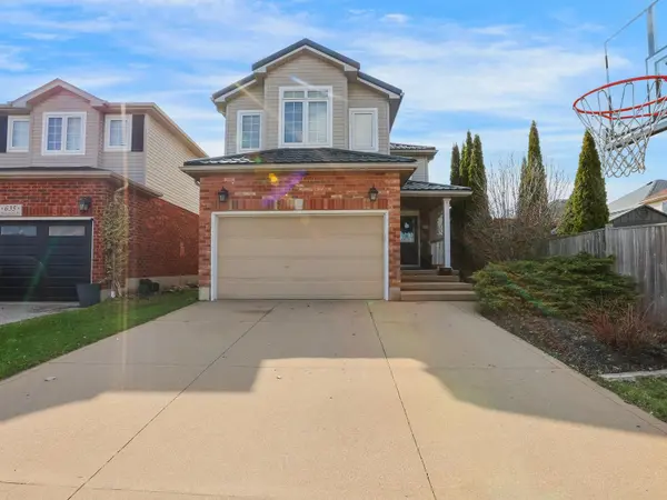 631 Doon South DR, Kitchener, ON N2P 2X5