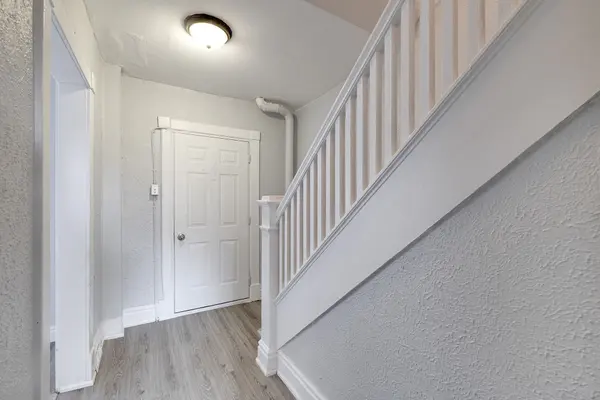 61 Eby ST S #B, Kitchener, ON N2G 3K9