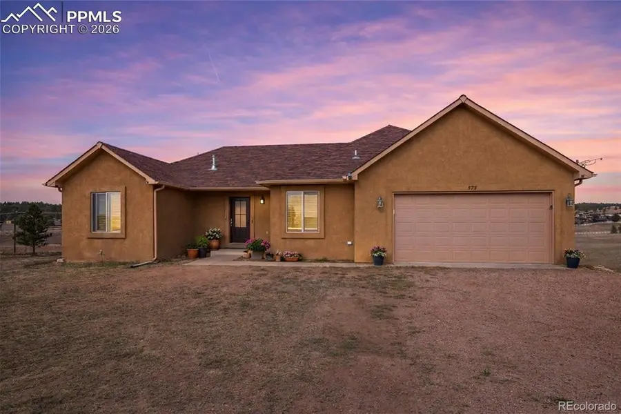 573 Empire RD, Florissant, CO 80816