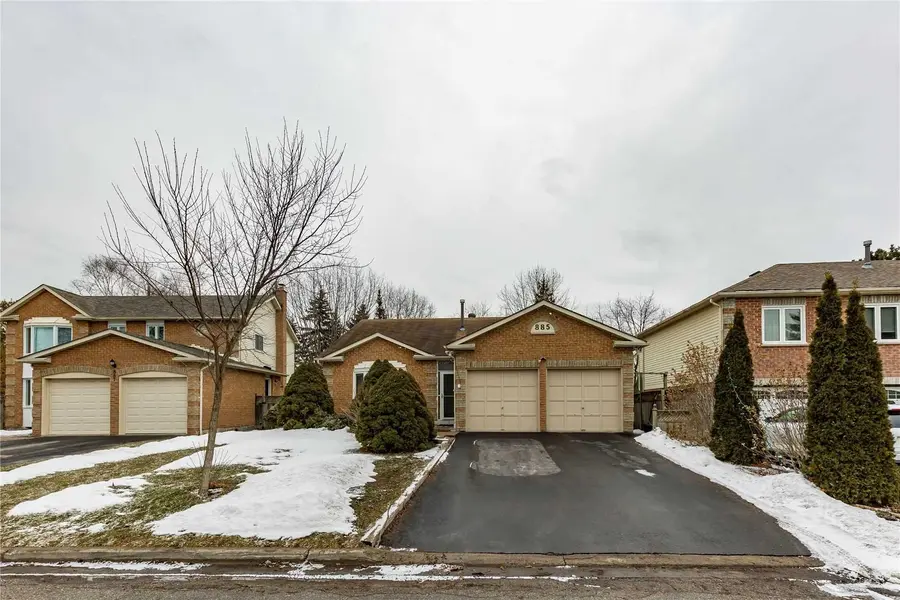 885 Walton CRT N/A, Whitby, ON L1N 7R5