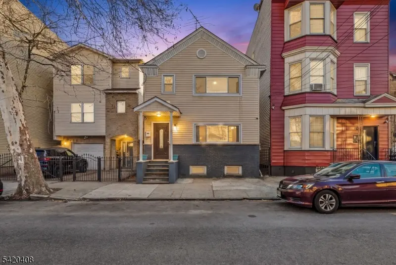 133 Brill St, Newark City, NJ 07105