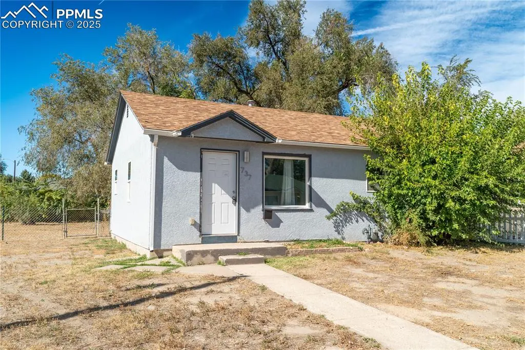 737 Arlen AVE, Pueblo, CO 81005
