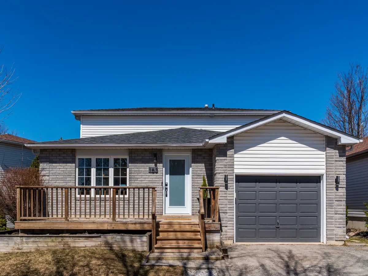 163 Columbia RD, Barrie, ON L4N 8E3