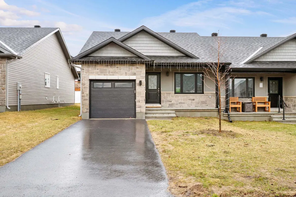 15 Yade RD, Arnprior, ON K1S 0K1