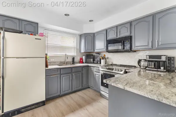 26705 Rouge River DR, Dearborn Heights, MI 48127