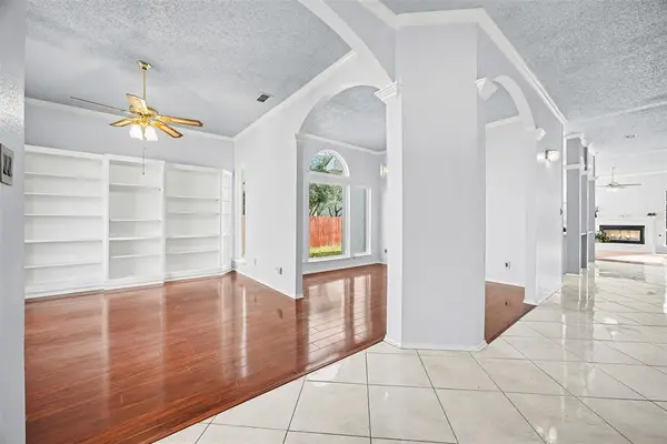 1132 Devonshire Drive, Desoto, TX 75115