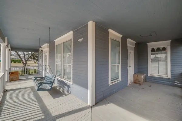 720 W Pecan Street, Coleman, TX 76834