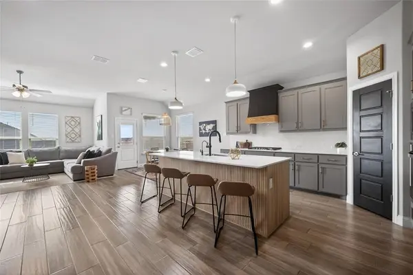 2252 Knightsgate Road, Argyle, TX 76226