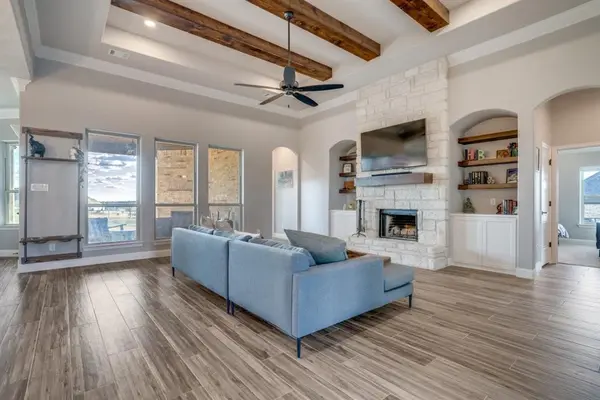 3020 Infinity Drive, Weatherford, TX 76087