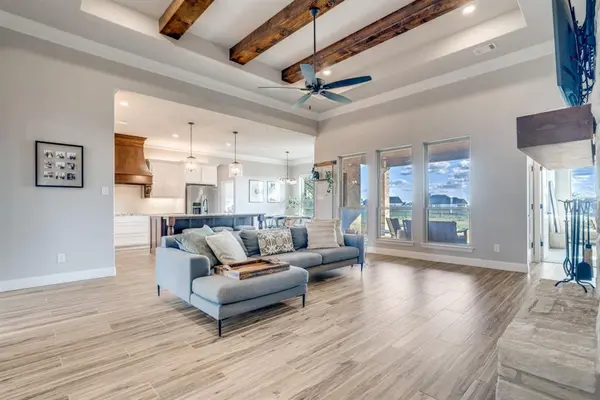 3020 Infinity Drive, Weatherford, TX 76087