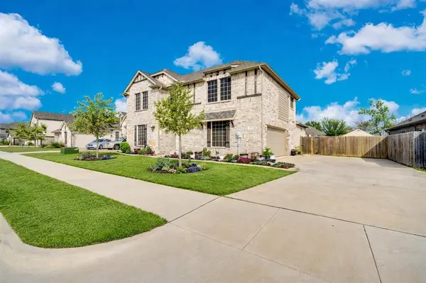 518 Clifton Court, Midlothian, TX 76065