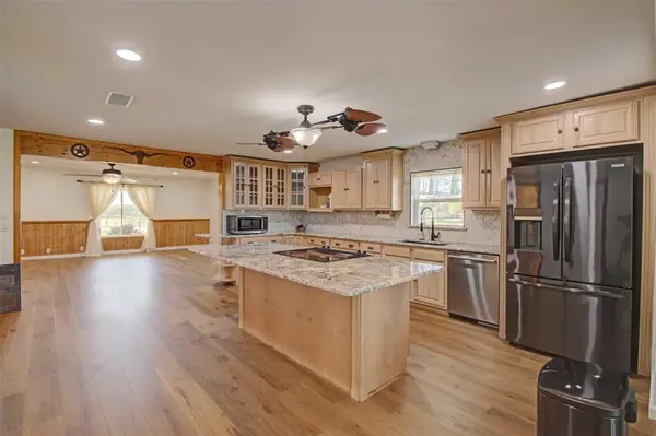 3559 Springfield Road, Springtown, TX 76082