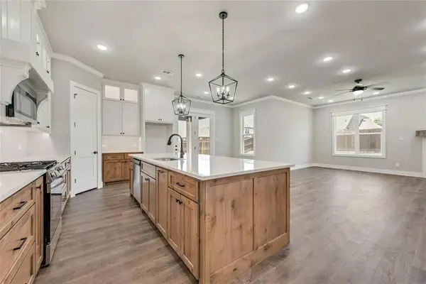 1327 Selby Road, Van Alstyne, TX 75495