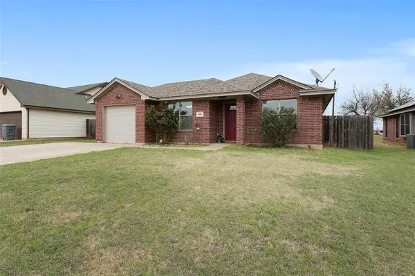 608 Mesquite Drive, Rio Vista, TX 76093