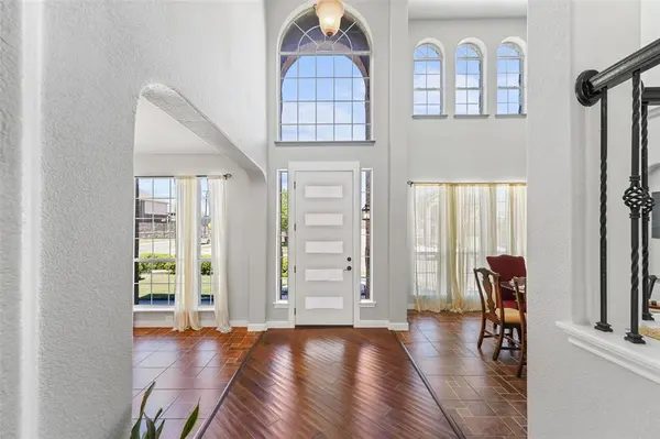 932 Mimosa Court, Burleson, TX 76028