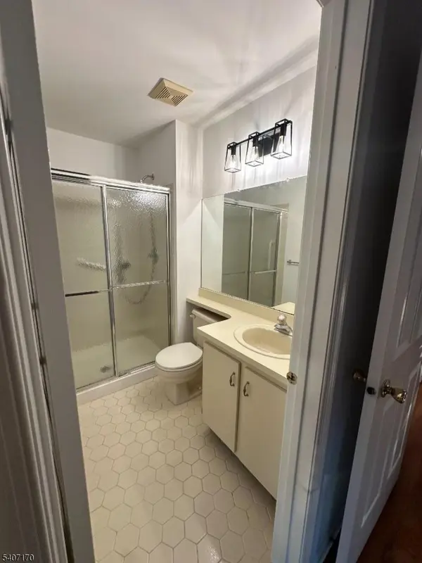 2801 Doolittle Dr, Bridgewater Twp., NJ 08807