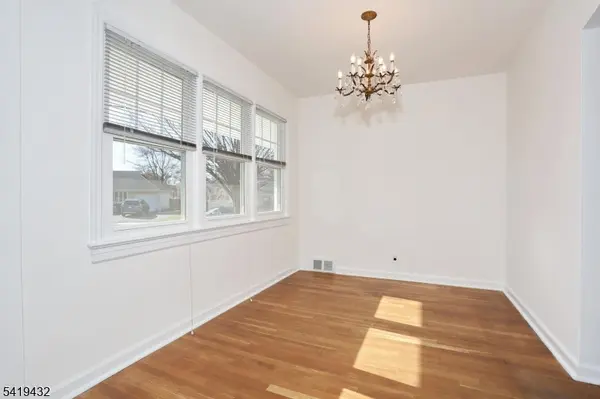 1503 Everett Ter, Fair Lawn Boro, NJ 07410