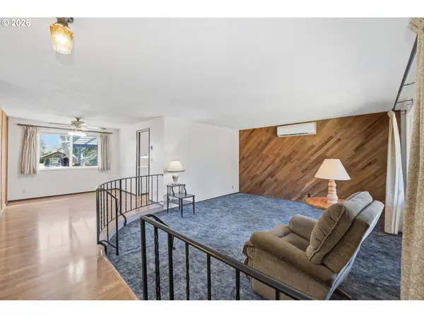 82281 PARVIN RD, Dexter, OR 97431