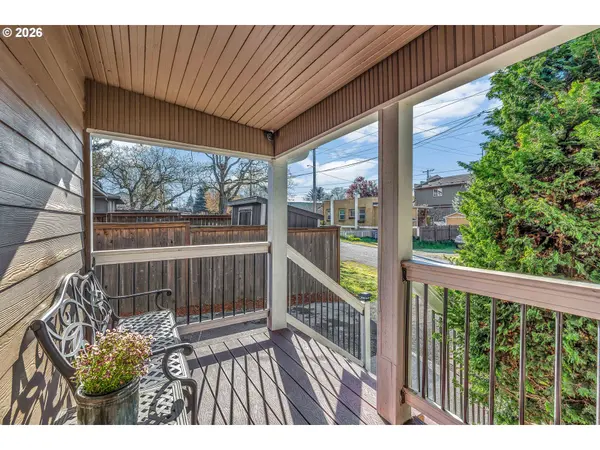 1208 W MCLOUGHLIN BLVD, Vancouver, WA 98660