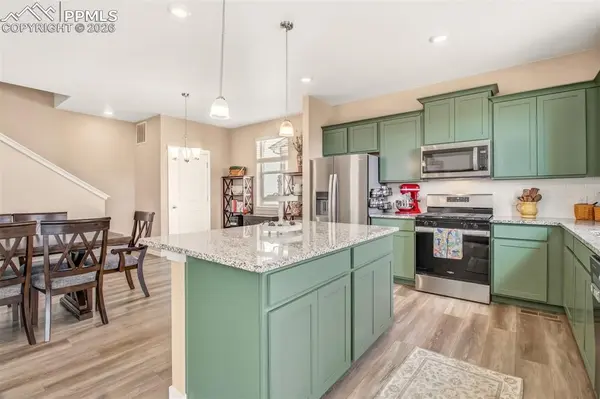 6133 Alpine Ridge DR, Colorado Springs, CO 80925