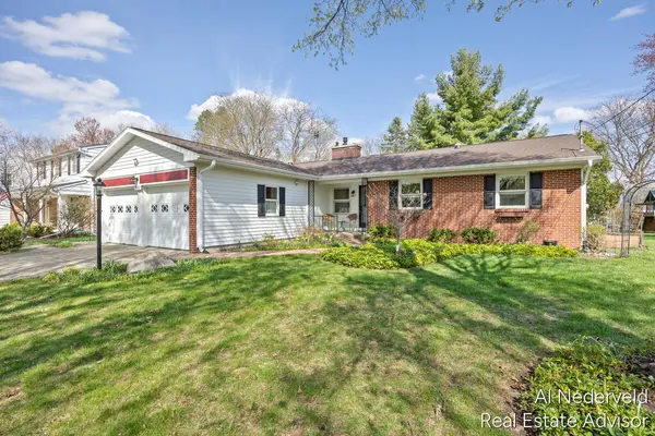 1902 Ridgemoor DR SE, City Of Grand Rapids, MI 49506