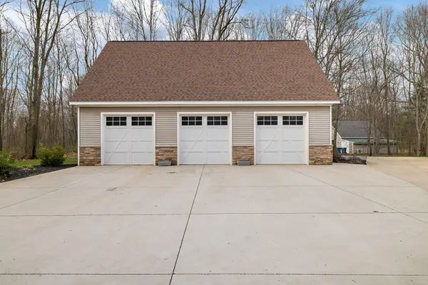 13090 Woodhaven DR, Robinson Twp, MI 49417