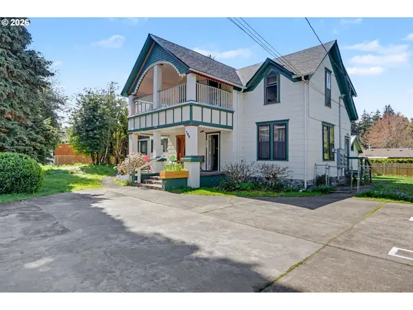 700 S WATER ST, Silverton, OR 97381