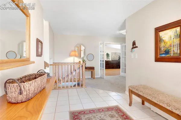 629 Arnold LN, Colorado Springs, CO 80904