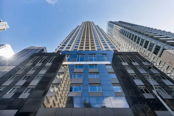 35 Balmuto ST #2208, Toronto C01, ON M4Y 0A3