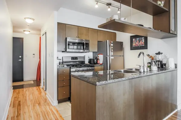 35 Mariner TER #311, Toronto C01, ON M5V 3V9