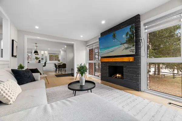 474 Taunton RD W, Ajax, ON L1T 4S9