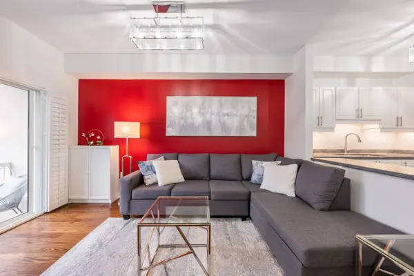 9944 Keele ST #102, Vaughan, ON L6A 3Z4