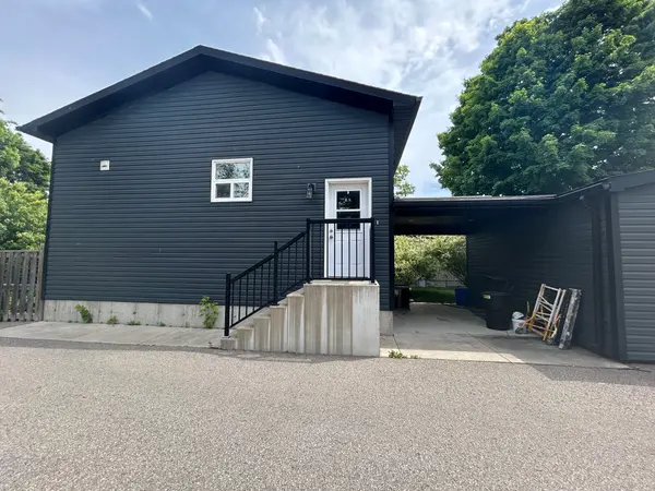 26 Caroline ST, Barrie, ON L4N 2S3