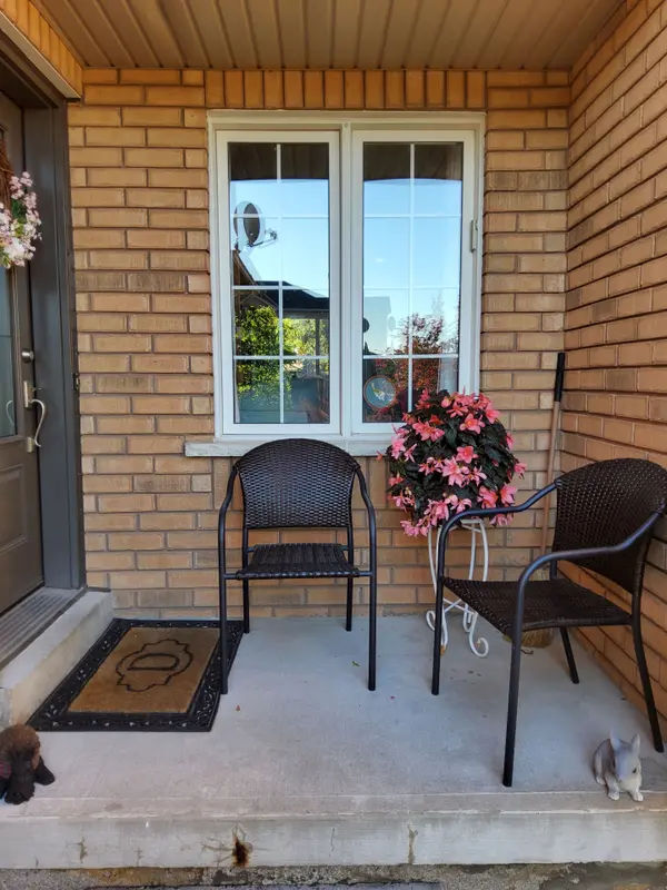 3 Coleman DR, Barrie, ON L4N 0R5