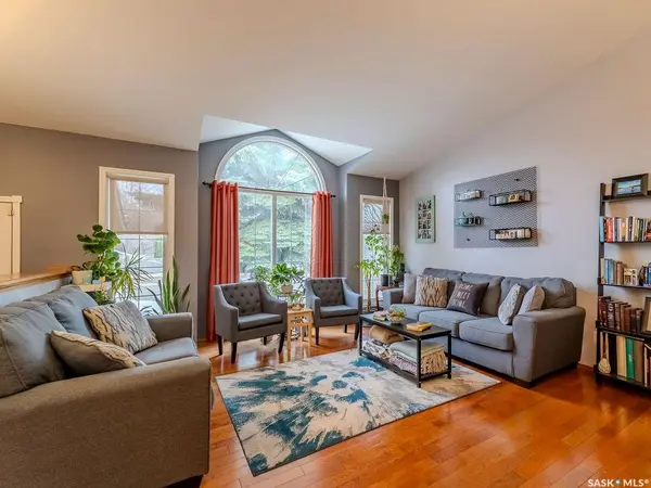 2306 Kenderdine ROAD, Saskatoon, SK S7N 4J5