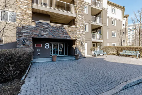 8 Dayspring CIR #1403, Brampton, ON L6P 2Z7