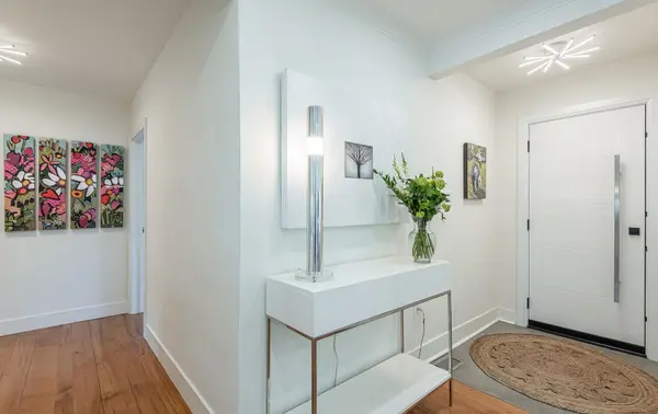 562 Weir AVE, Oakville, ON L6L 4X4