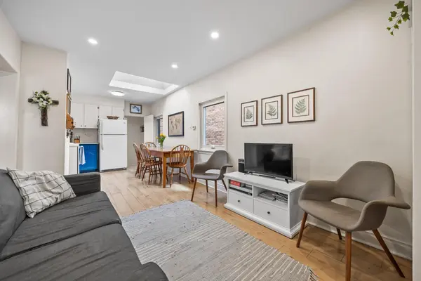 231 Bicknell AVE, Toronto W03, ON M6M 4H2