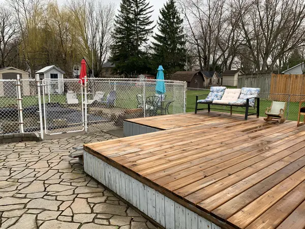 176 KING ST, Southwest Middlesex, ON N0L 1M0