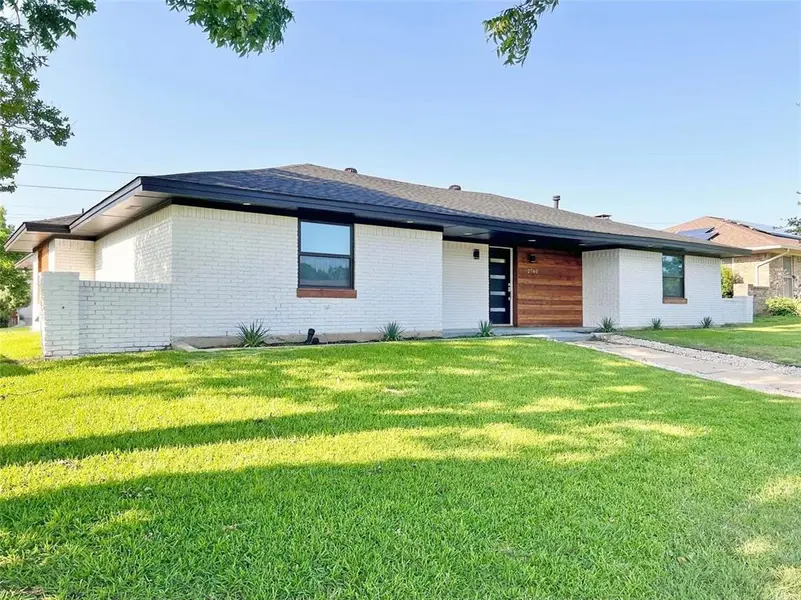 2760 N Hillbrier Circle, Plano, TX 75075