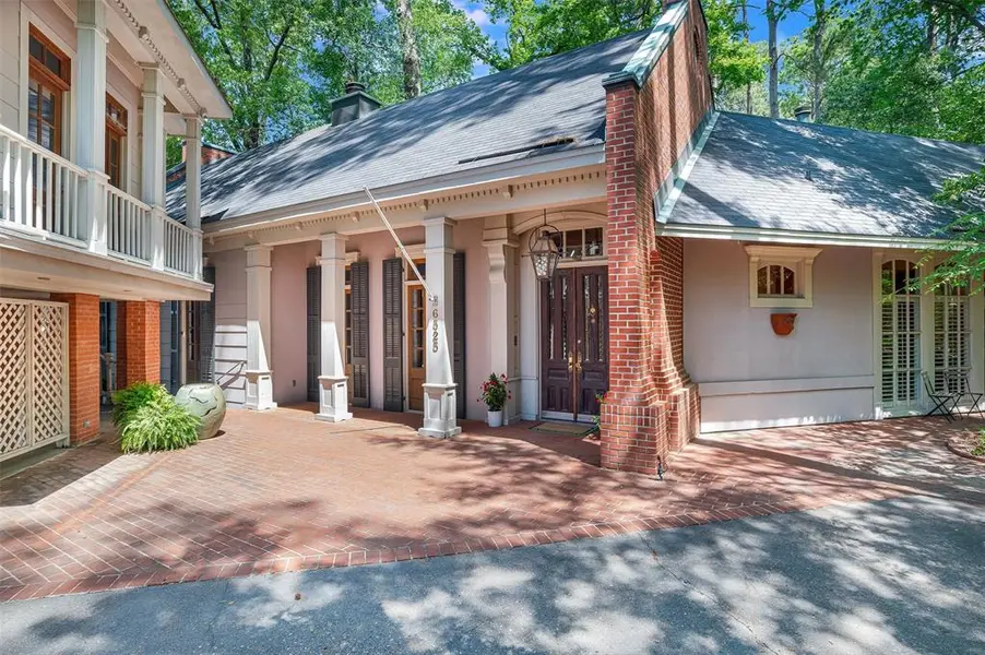 6525 Line Avenue, Shreveport, LA 71106