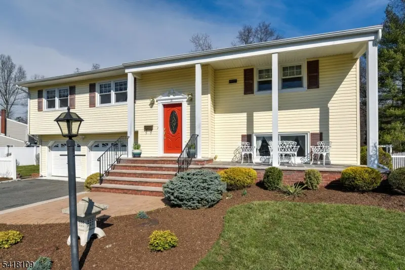 21 W William St, Lincoln Park Boro, NJ 07035