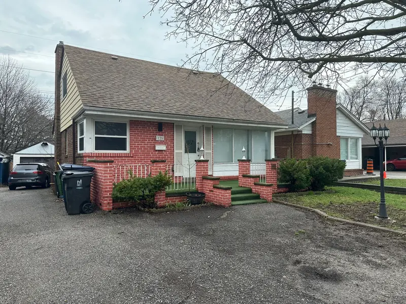 125 Treverton DR, Toronto E04, ON M1K 3T1