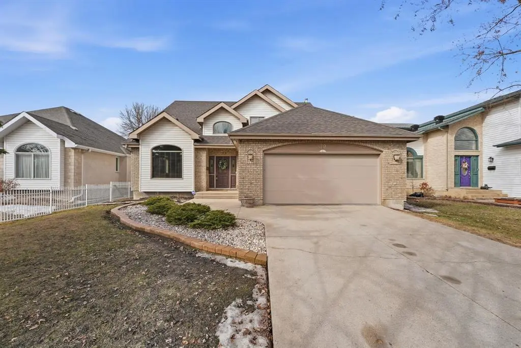 70 Mulligan Bay, Winnipeg, MB R3P 2H5