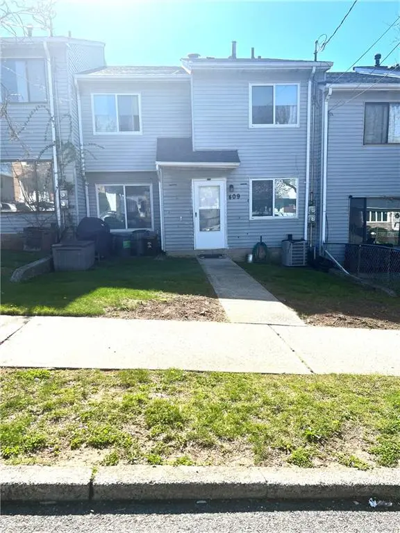 409 Neckar AVE, Staten  Island, NY 10304