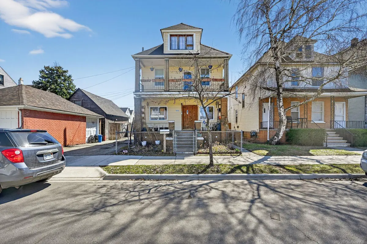 3034 Evaline ST, Hamtramck, MI 48212